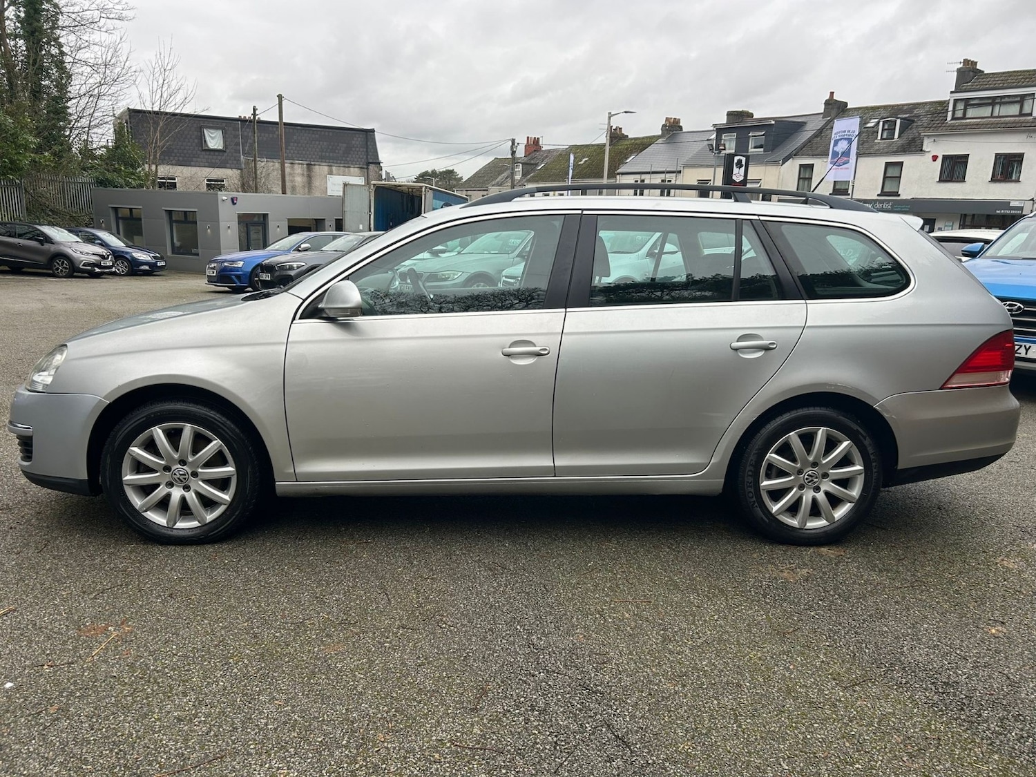 Used Volkswagen Golf 2009 for sale - 77403850: Photo 10