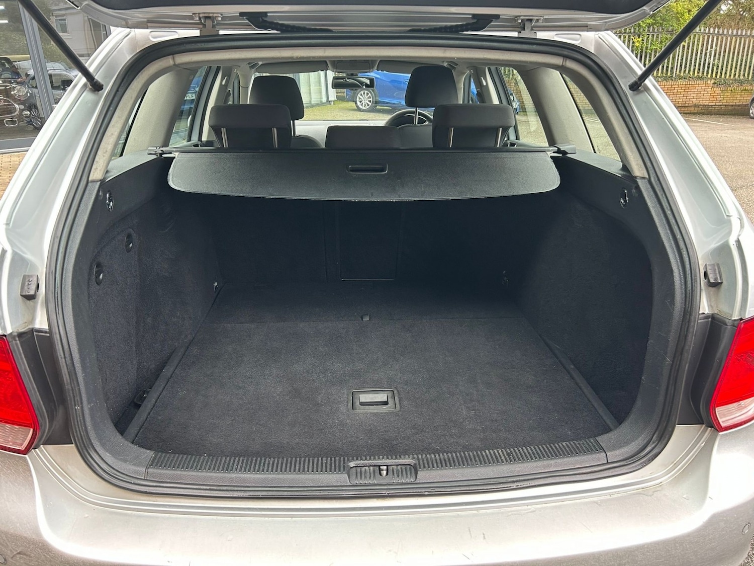 Used Volkswagen Golf 2009 for sale - 77403850: Photo 13