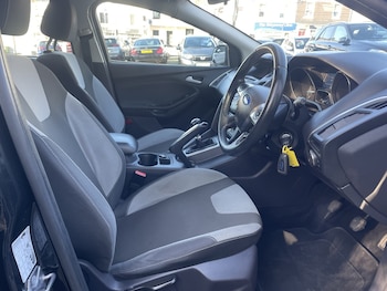 Used Ford Focus 2011 for sale - 77954030: Photo