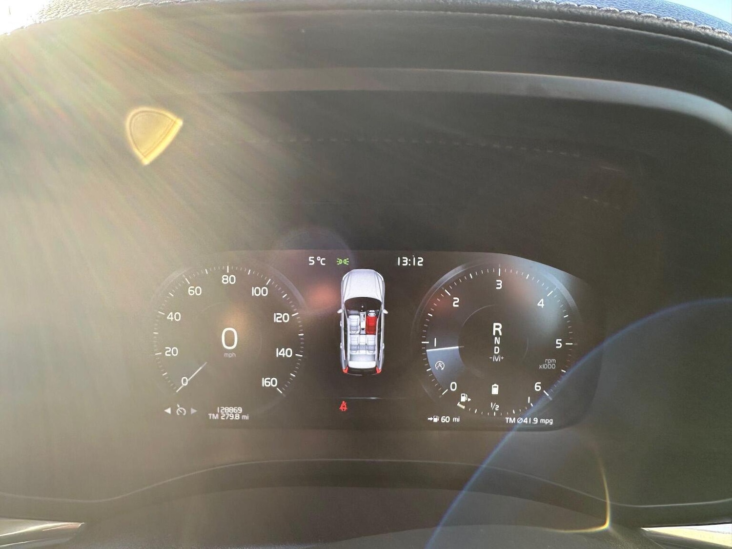 Used Volvo XC60 2019 for sale - 77465189: Photo 4