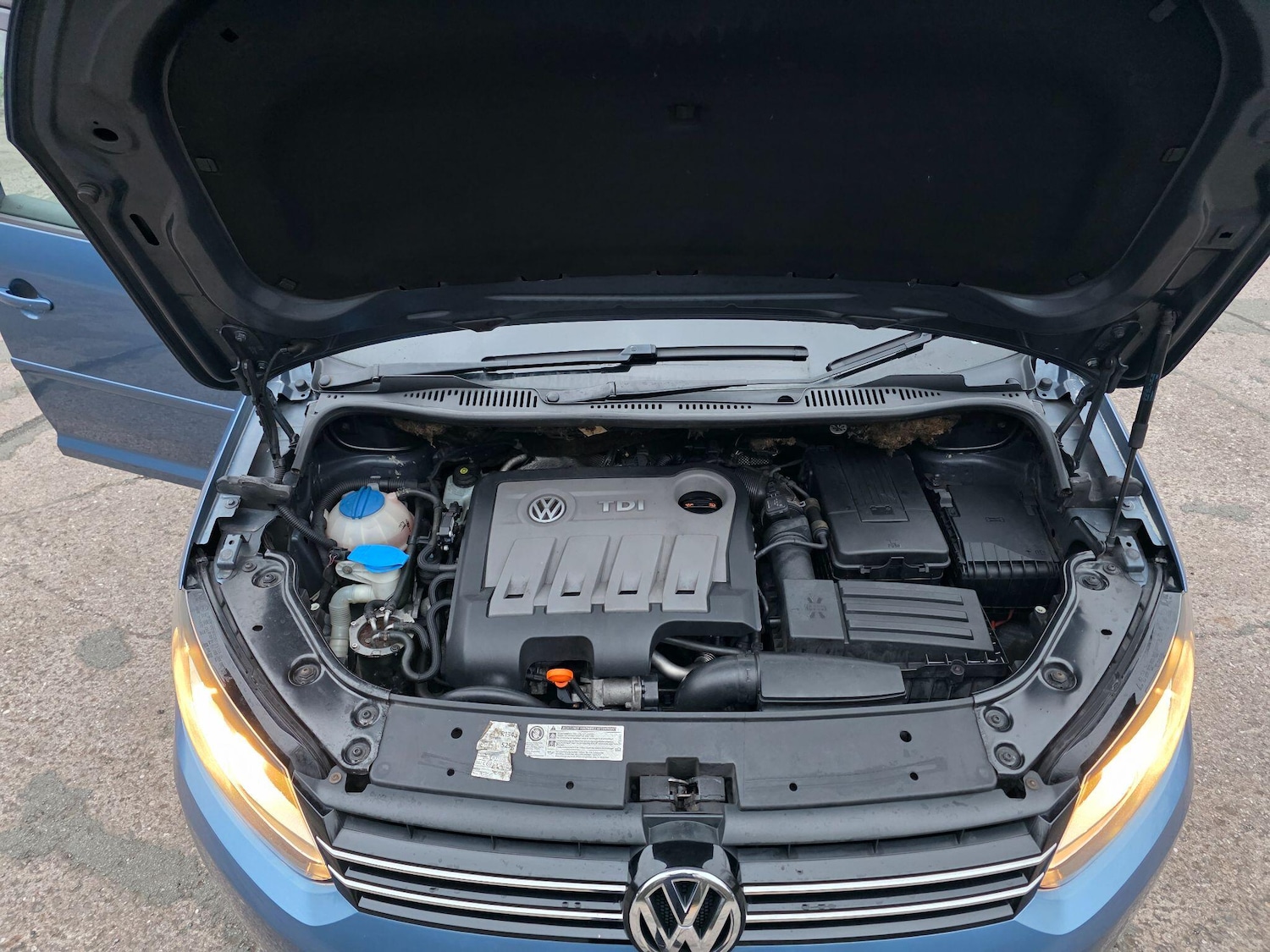 Used Volkswagen Touran 2011 for sale - 77351735: Photo 10