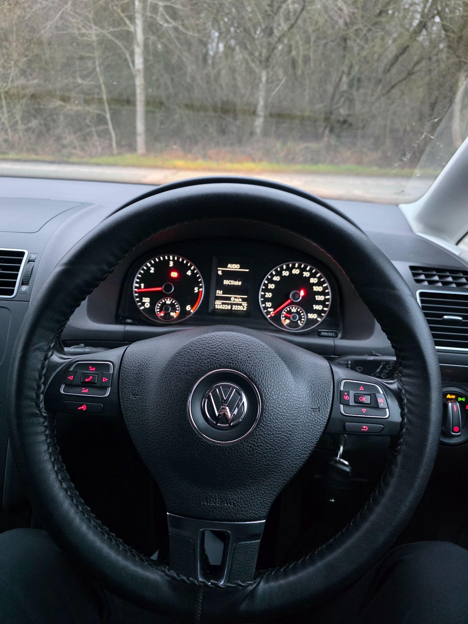 Used Volkswagen Touran 2011 for sale - 77351735: Photo 15