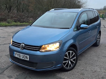 Used Volkswagen Touran 2011 for sale - 77351735: Photo
