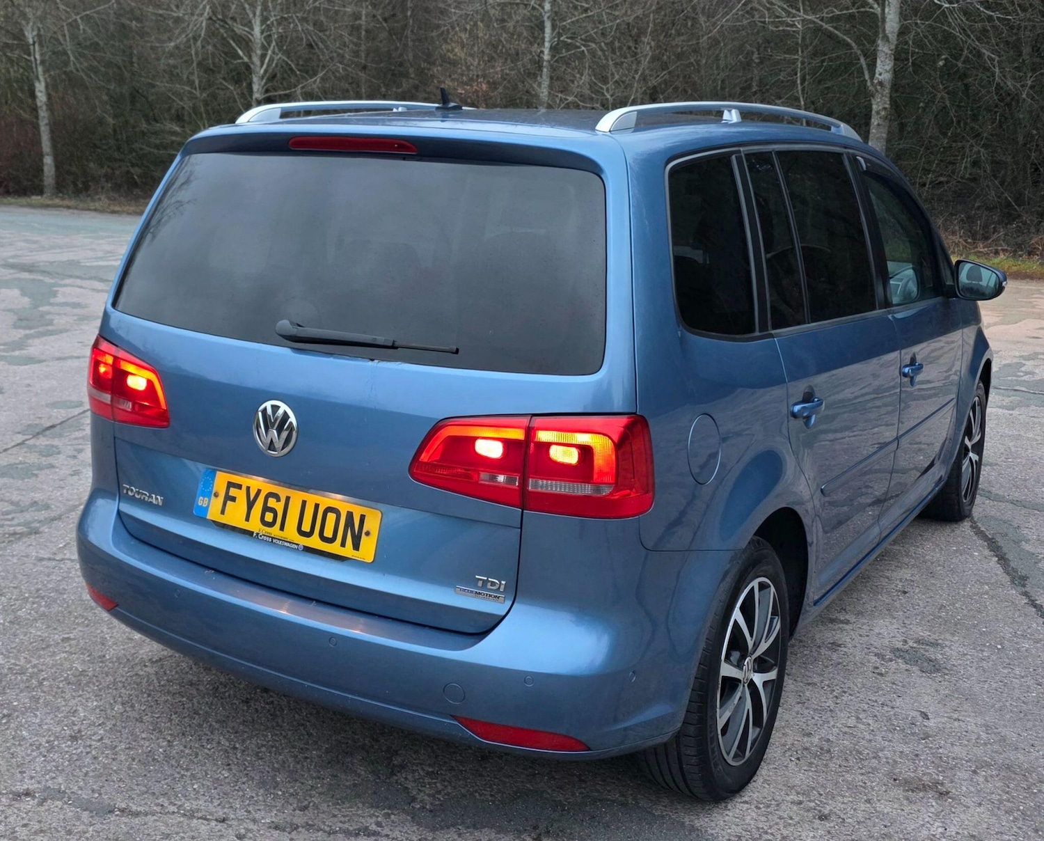 Used Volkswagen Touran 2011 for sale - 77351735: Photo 3