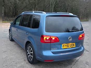 Used Volkswagen Touran 2011 for sale - 77351735: Photo