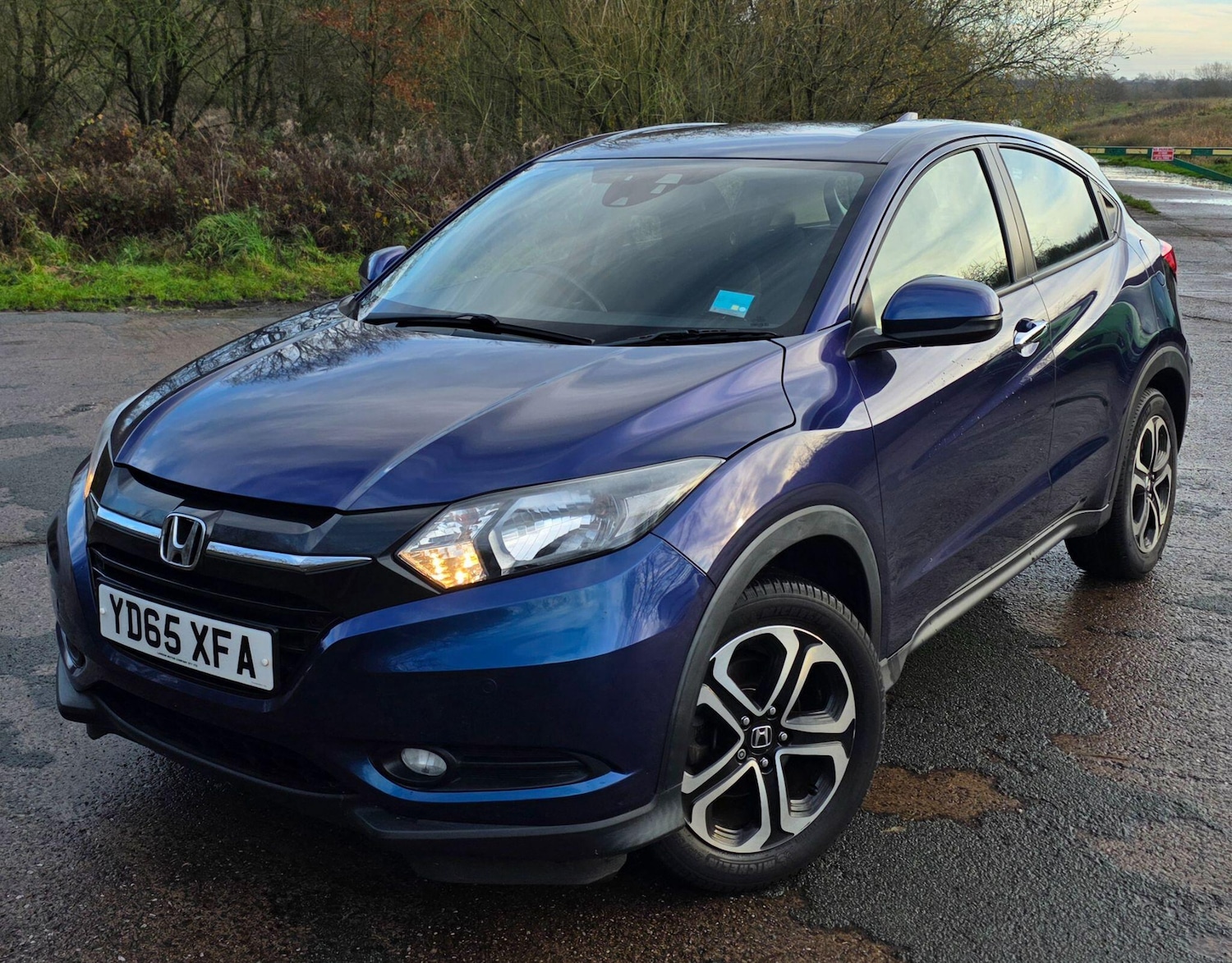 Used Honda HR-V 2015 for sale - 77290906: Photo 2