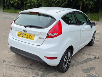 Used Ford Fiesta 2010 for sale - 79062070: Photo