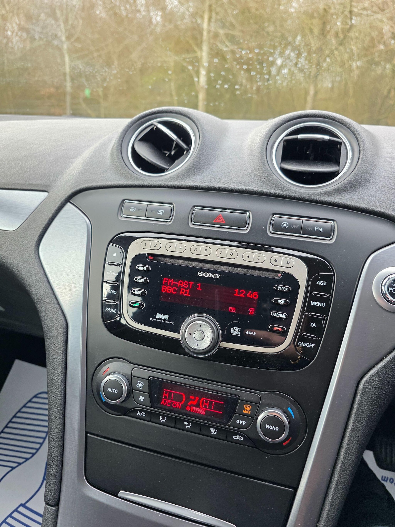 Used Ford Mondeo 2013 for sale - 77882673: Photo 16