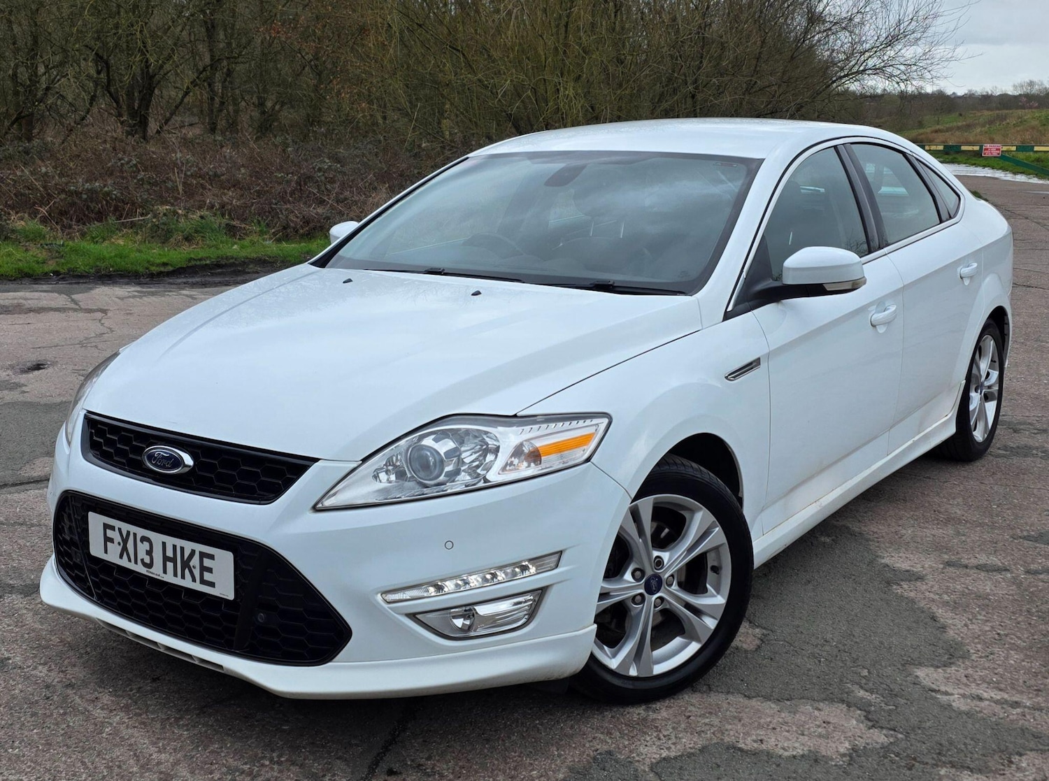 Used Ford Mondeo 2013 for sale - 77882673: Photo 2