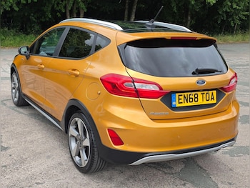 Used Ford Fiesta 2018 for sale - 79062425: Photo