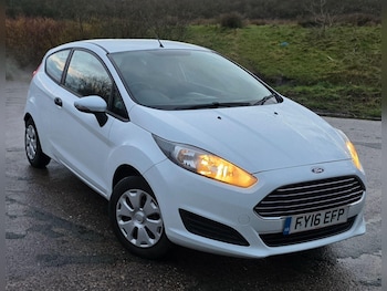 Used Ford Fiesta 2016 for sale - 77524811: Photo