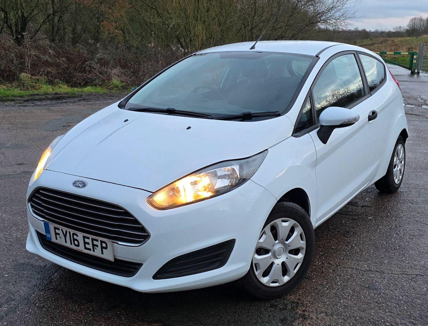 Used Ford Fiesta 2016 for sale - 77524811: Photo 2
