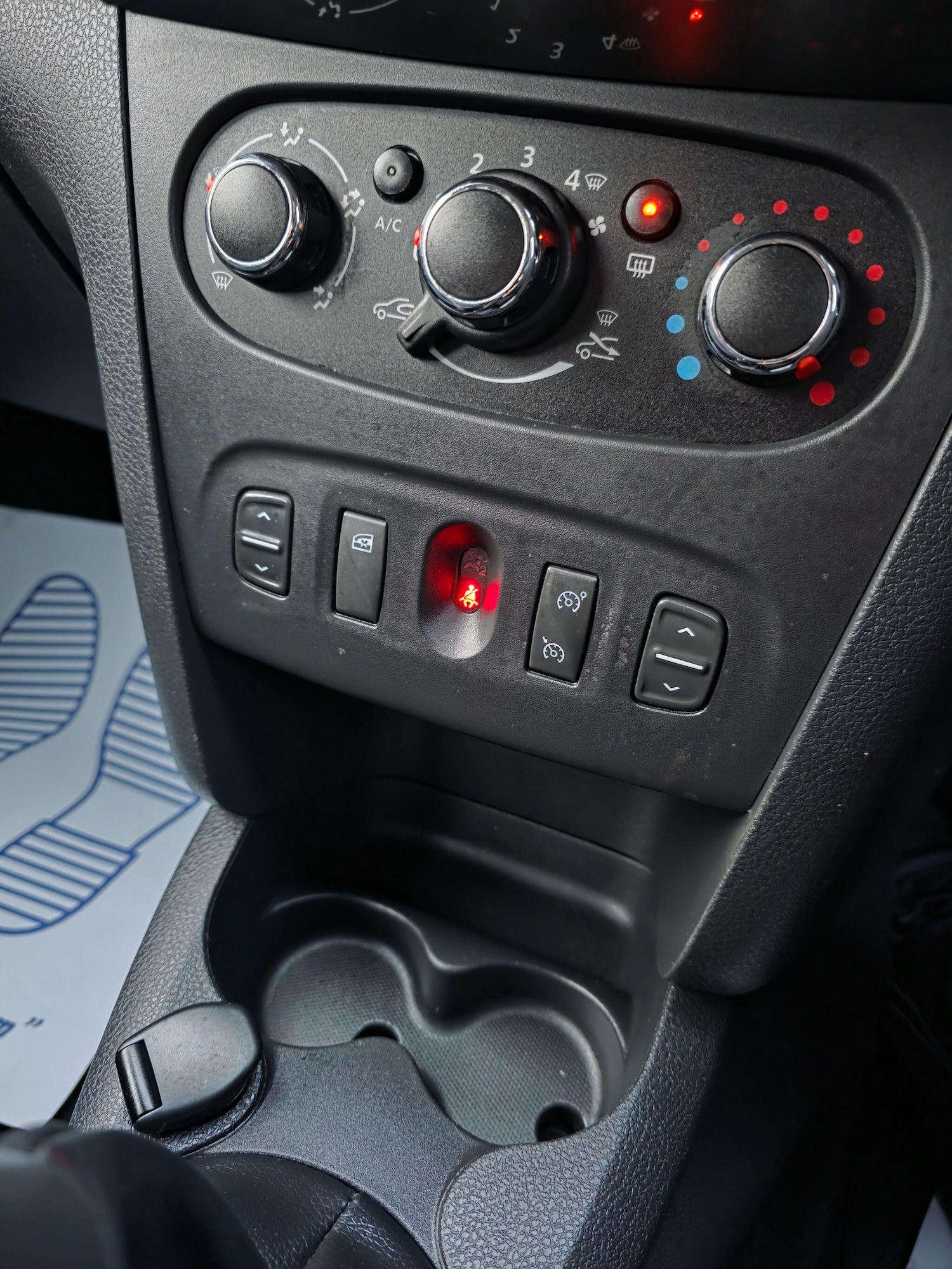 Used Dacia Sandero Stepway 2015 for sale - 77278897: Photo 19