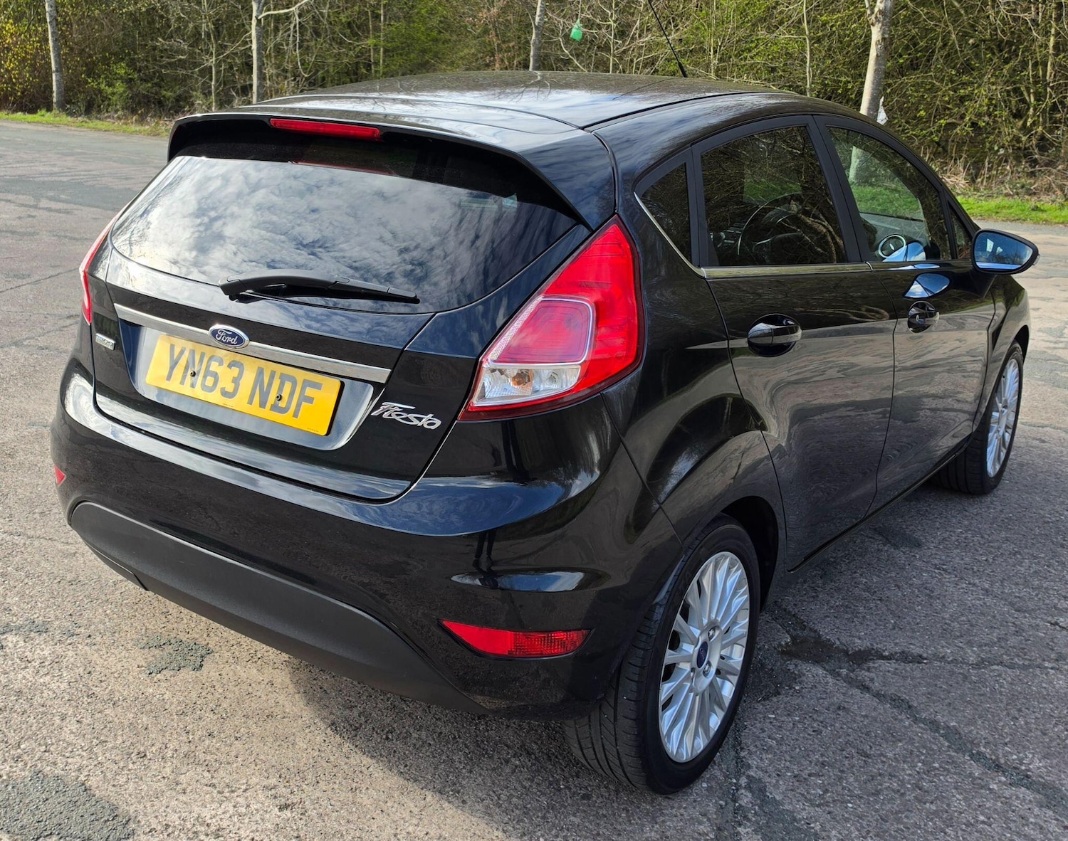Used Ford Fiesta 2013 for sale - 78047609: Photo 3