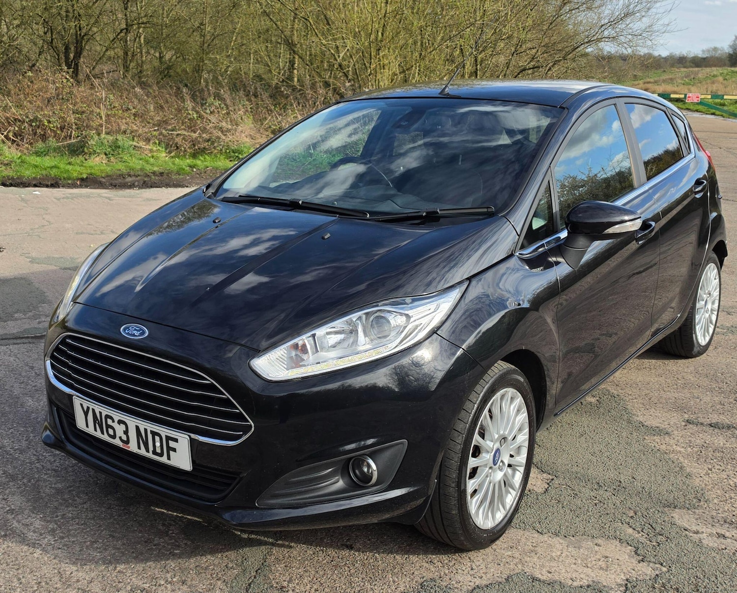 Used Ford Fiesta 2013 for sale - 78047609: Photo 6