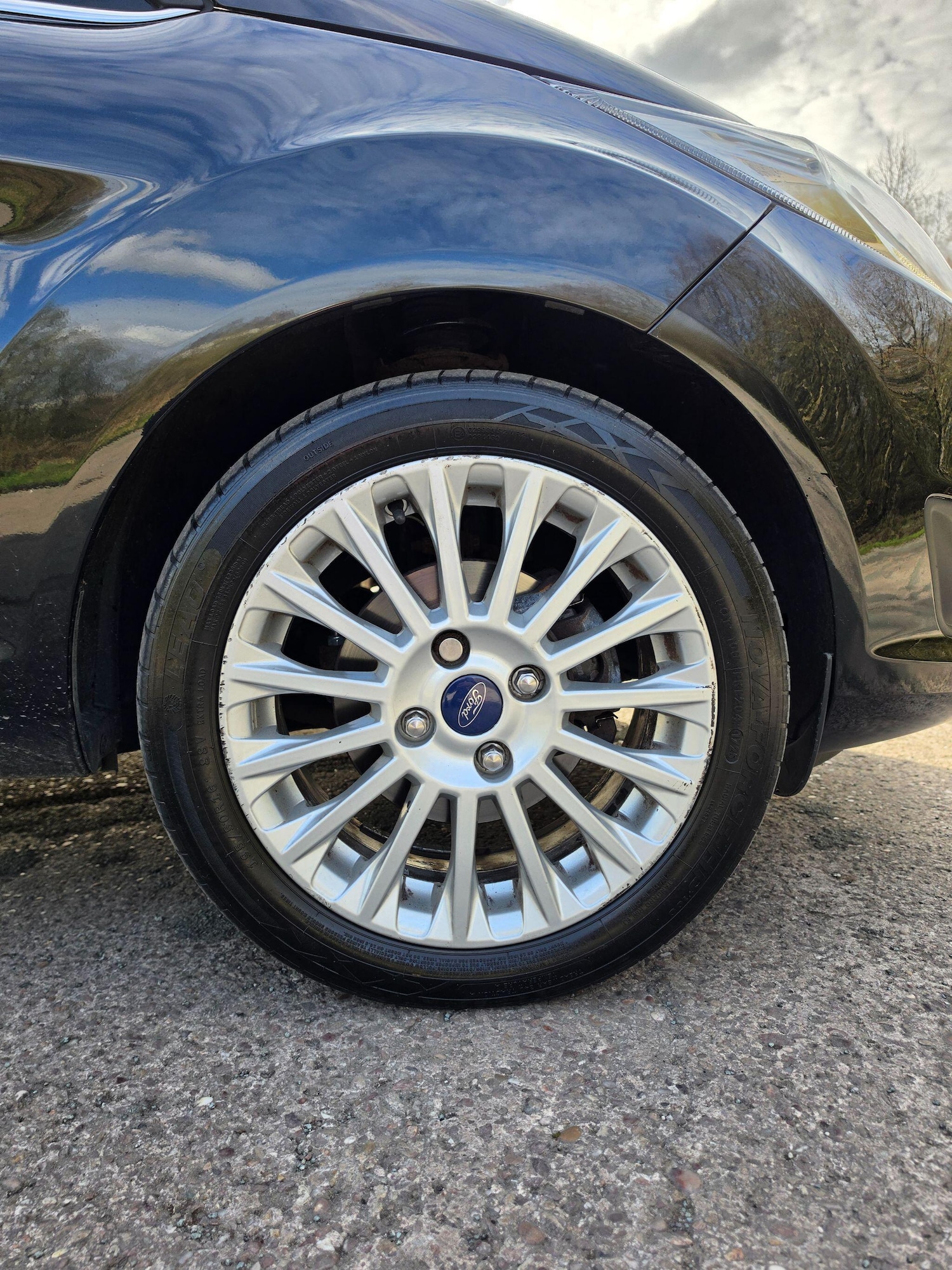 Used Ford Fiesta 2013 for sale - 78047609: Photo 9