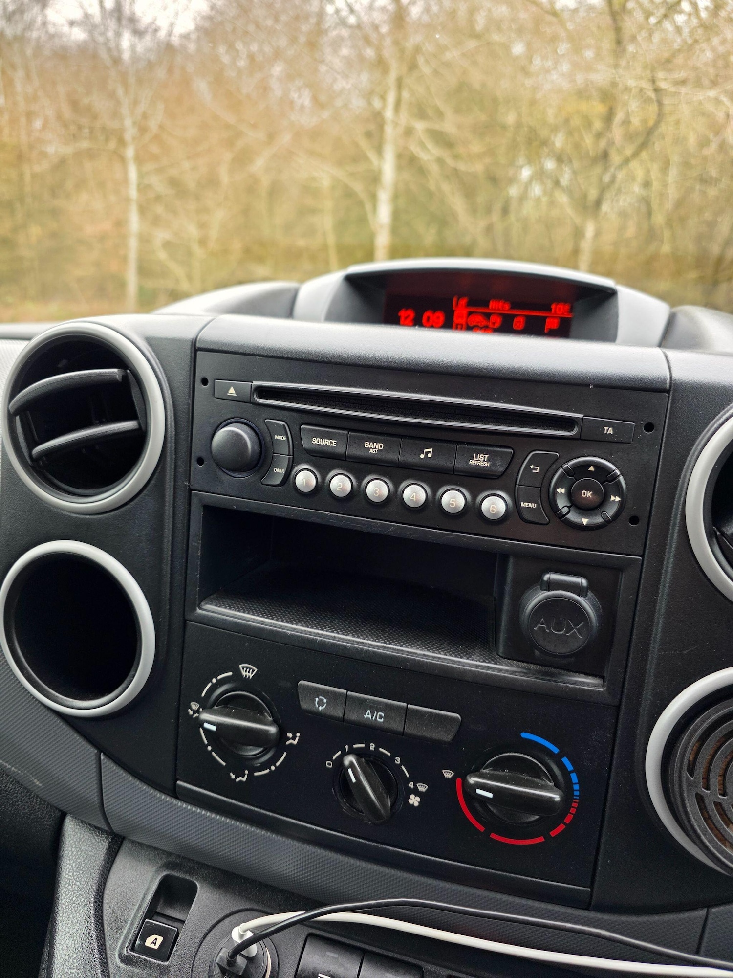 Used Peugeot Partner 2015 for sale - 77633478: Photo 17