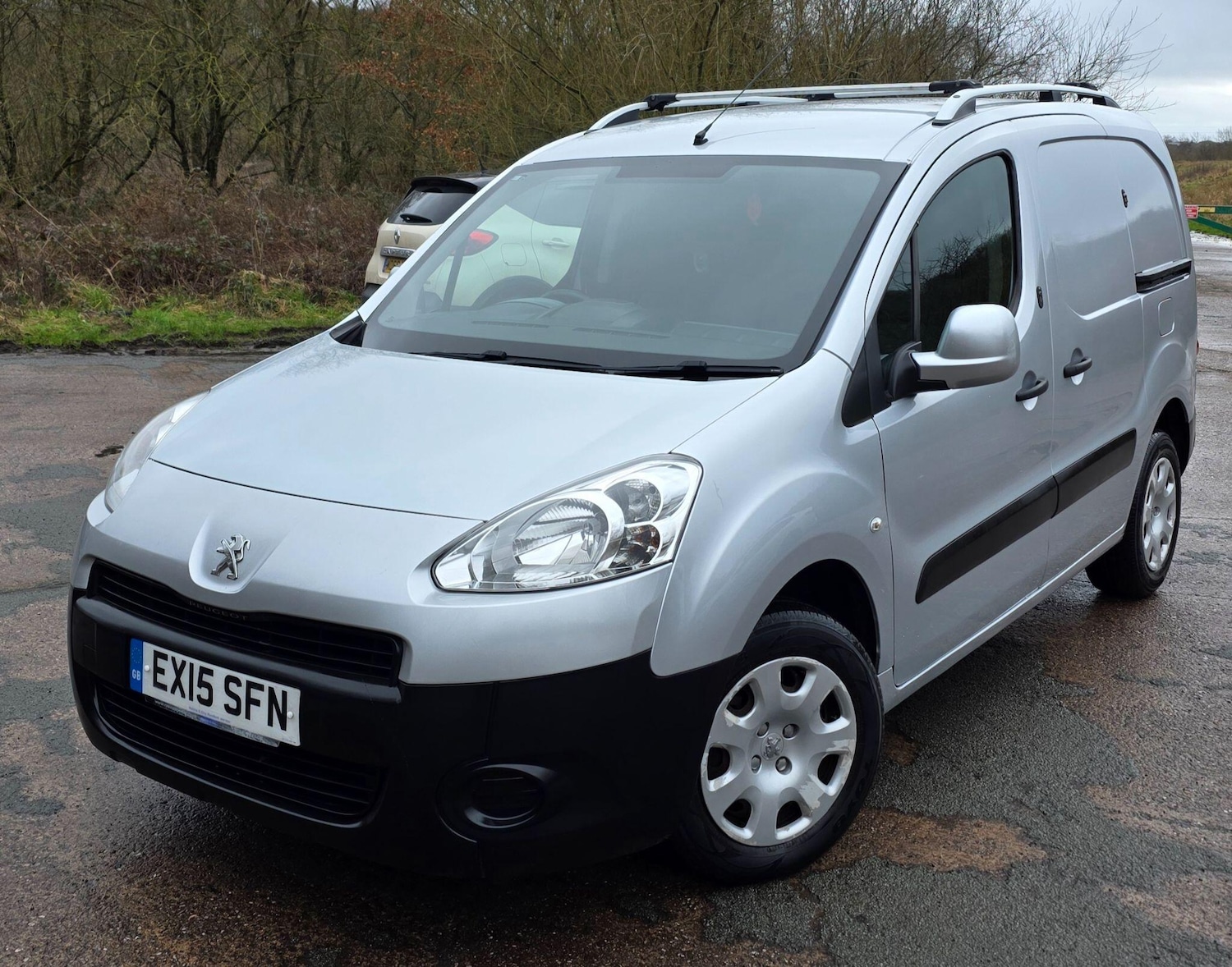 Used Peugeot Partner 2015 for sale - 77633478: Photo 2