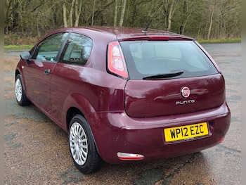 Used Fiat Punto 2012 for sale - 77484101: Photo