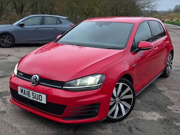 Used Volkswagen Golf 2016 for sale - 77352021: Photo