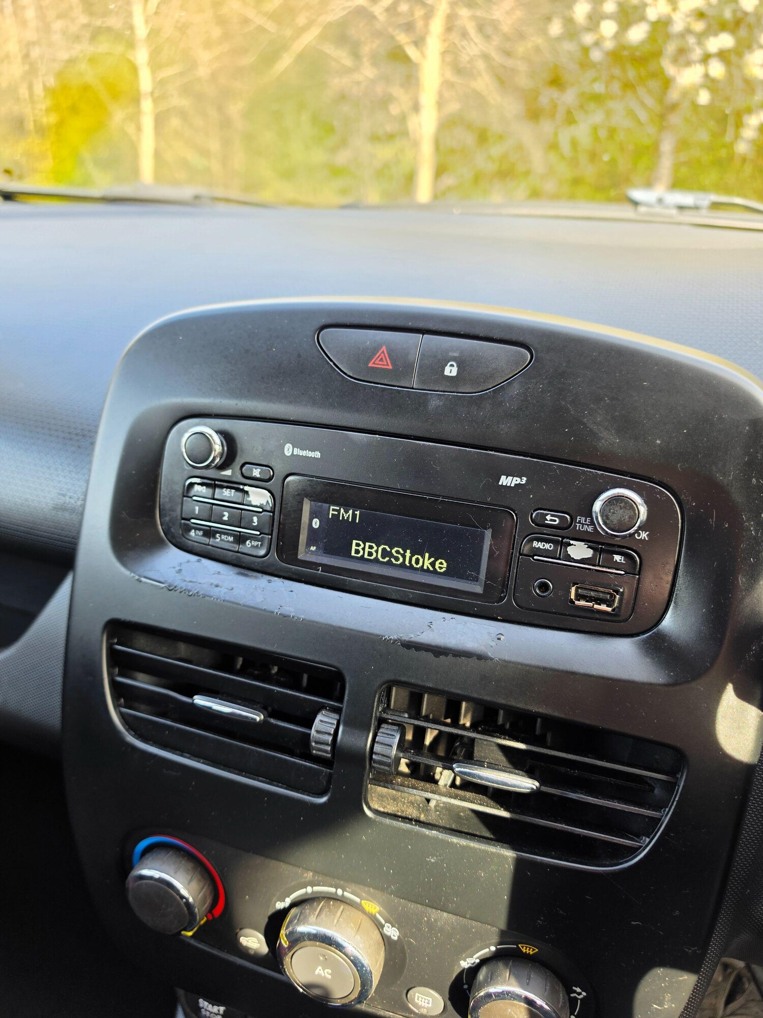 Used Renault Clio for sale - 78214380: Photo 16