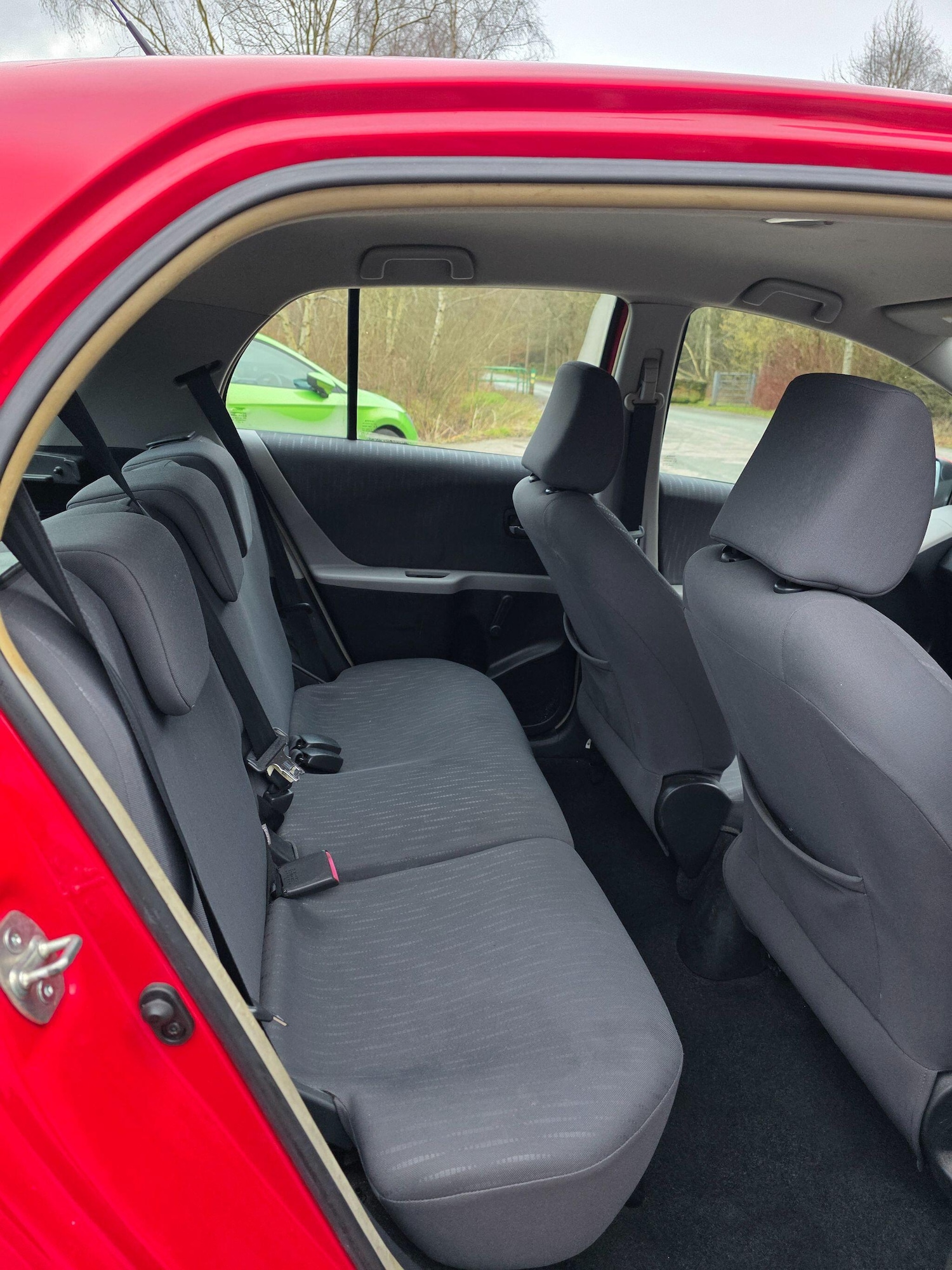 Used Toyota Yaris 2010 for sale - 77351462: Photo 12