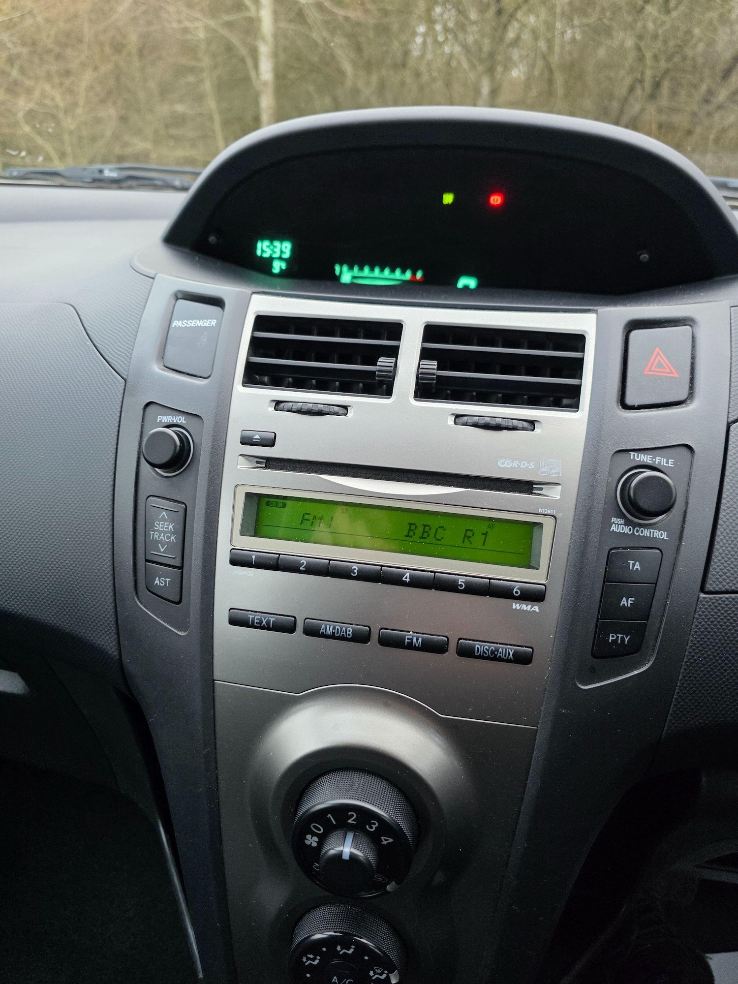 Used Toyota Yaris 2010 for sale - 77351462: Photo 17