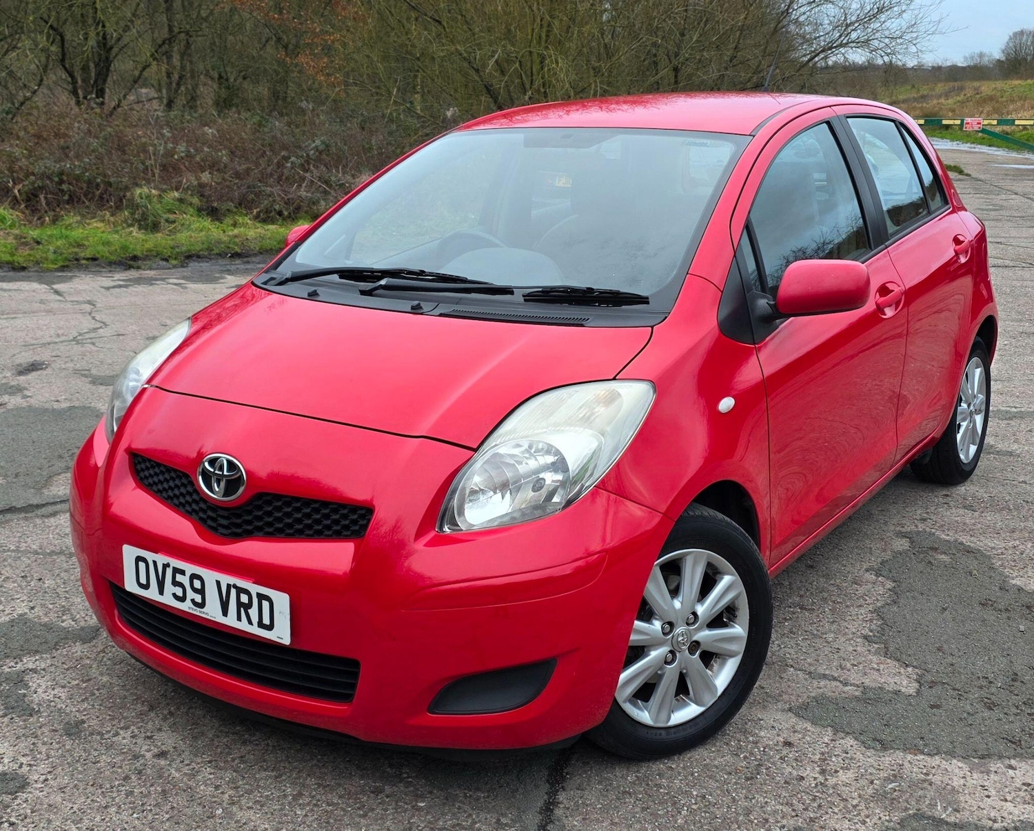 Used Toyota Yaris 2010 for sale - 77351462: Photo 2