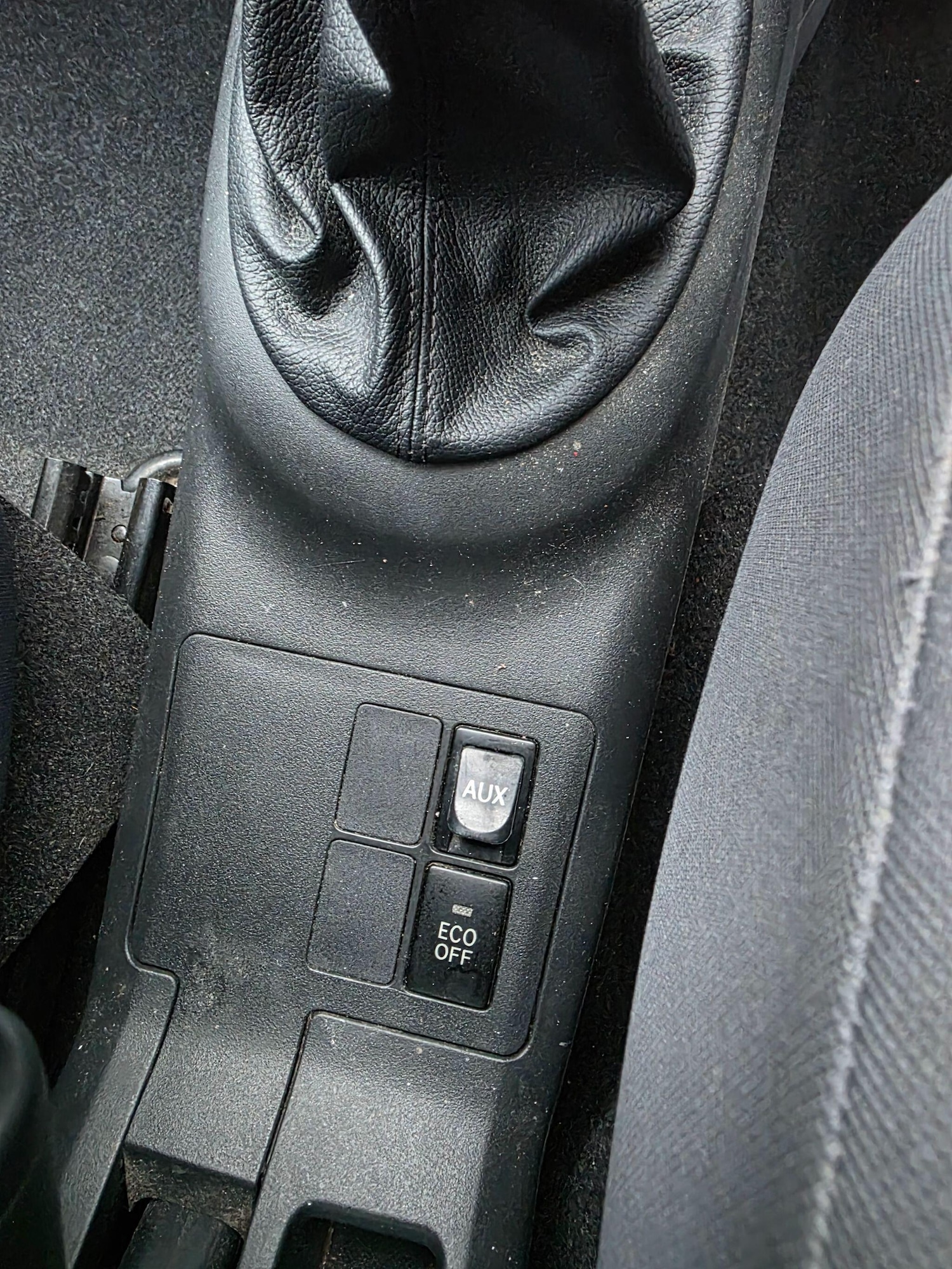 Used Toyota Yaris 2010 for sale - 77351462: Photo 20