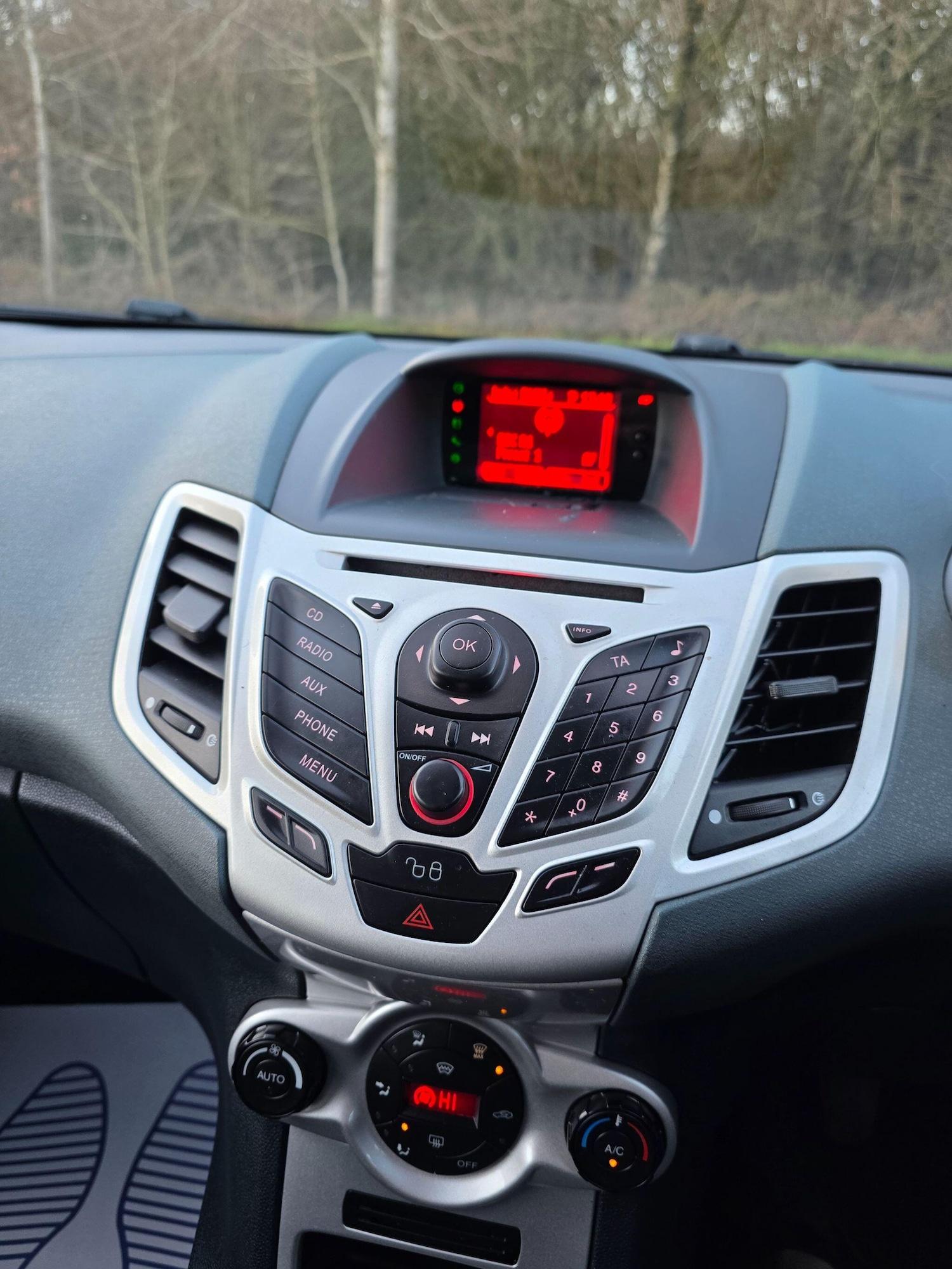 Used Ford Fiesta 2010 for sale - 77709584: Photo 17