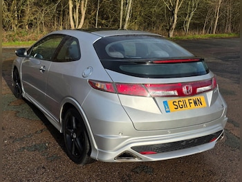 Used Honda Civic 2011 for sale - 77255572: Photo