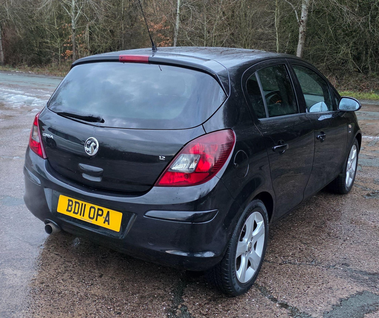 Used Vauxhall Corsa 2011 for sale - 77255566: Photo 3