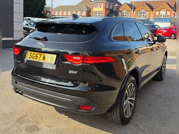 Used Jaguar F-Pace 2017 for sale - 79316201: Photo
