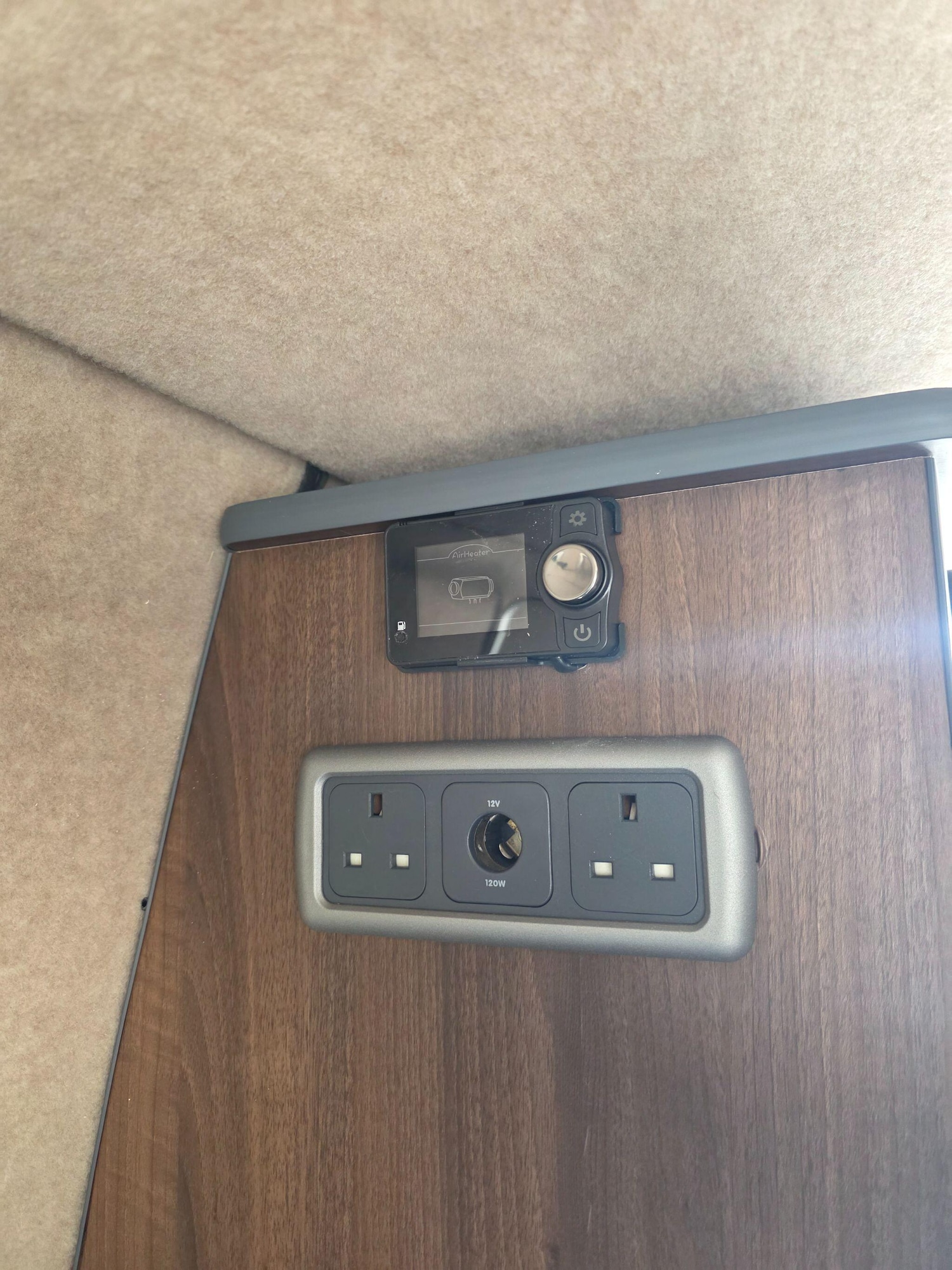 Used Volkswagen Transporter 2014 for sale - 77598236: Photo 23