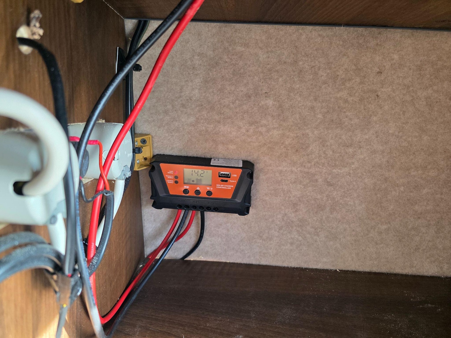 Used Volkswagen Transporter 2014 for sale - 77598236: Photo 24