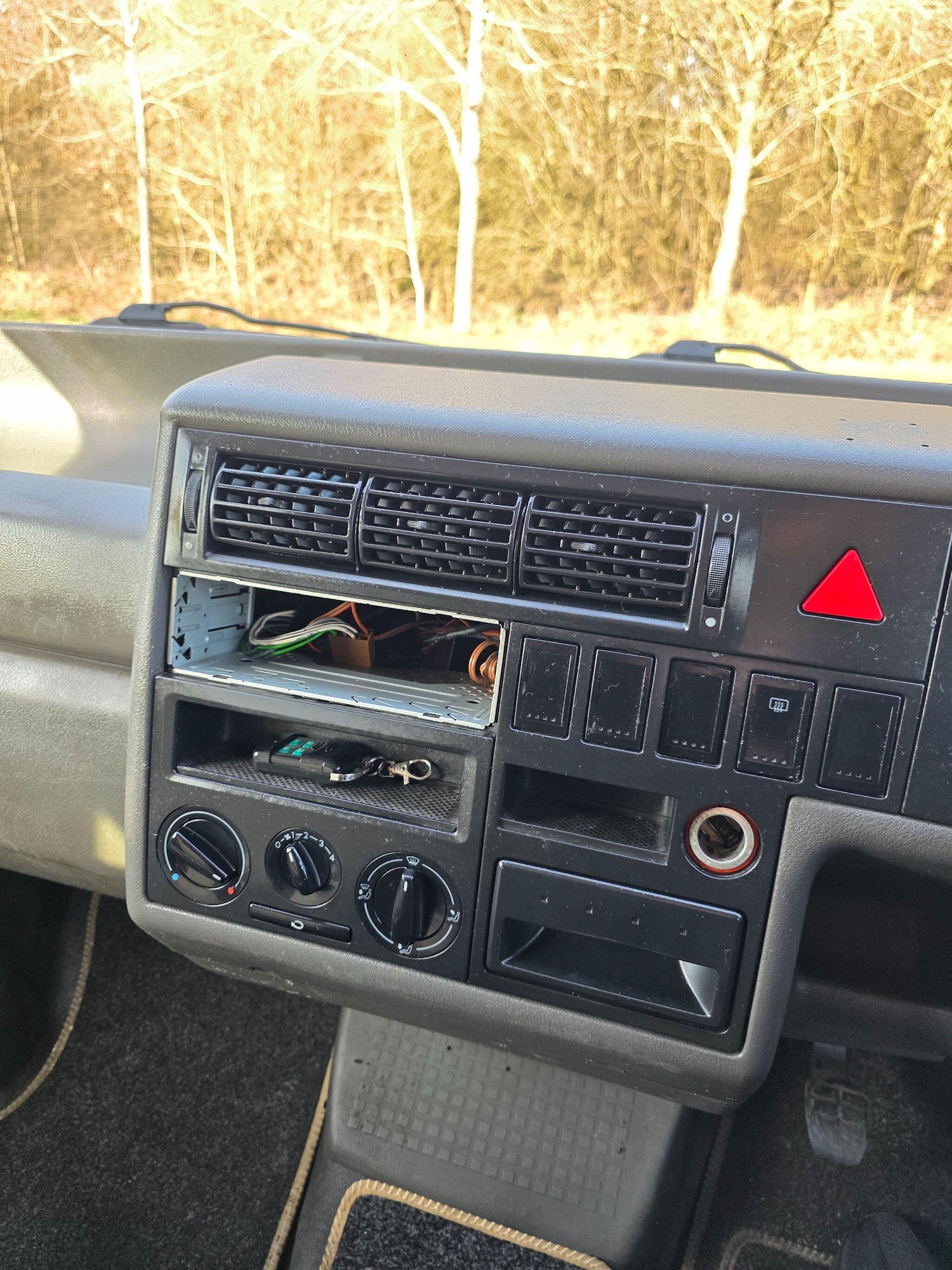 Used Volkswagen Transporter 2014 for sale - 77598236: Photo 30