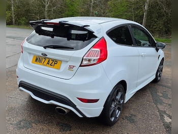 Used Ford Fiesta 2017 for sale - 78127592: Photo