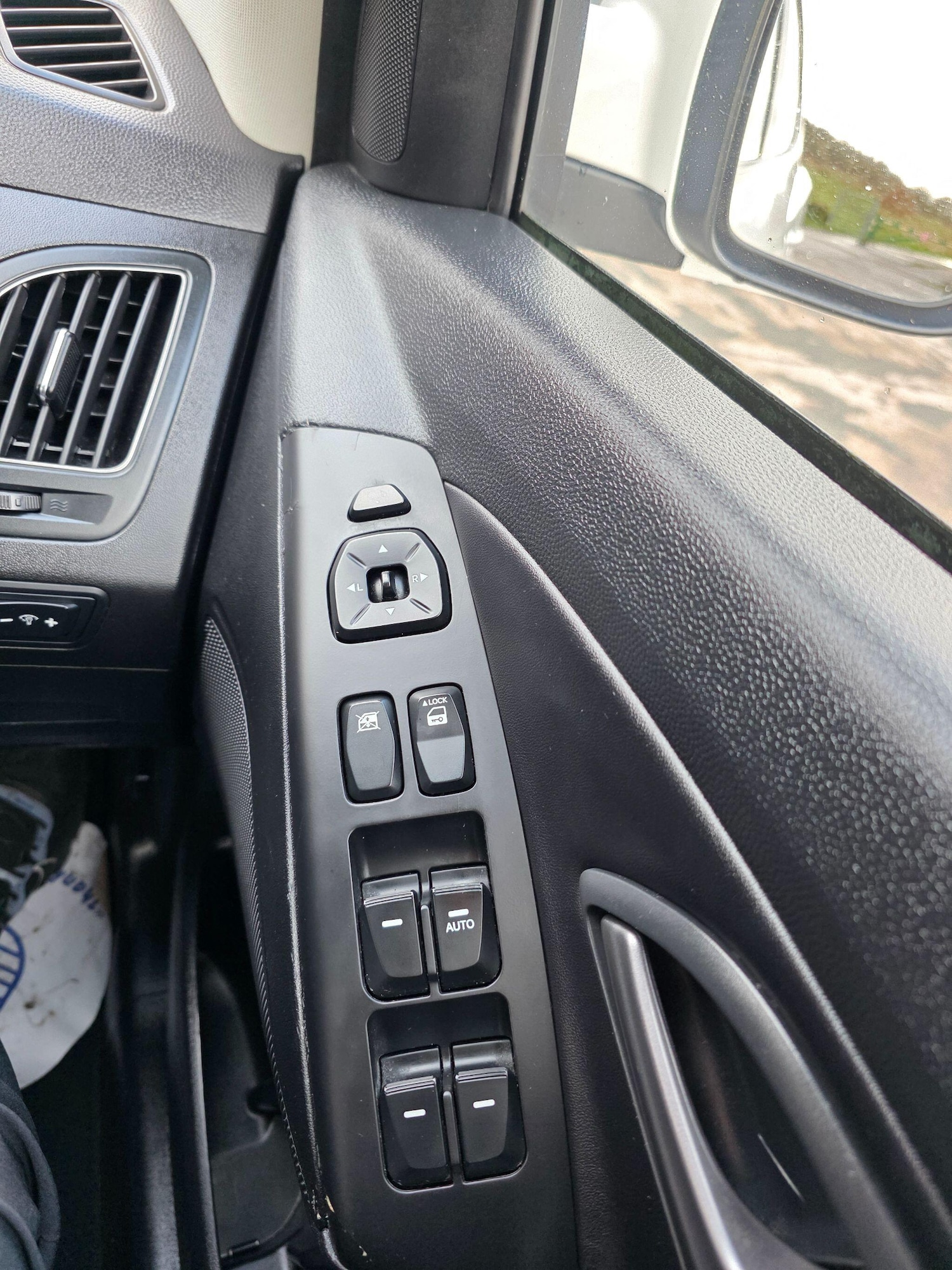 Used Hyundai Ix35 2015 for sale - 77351495: Photo 23