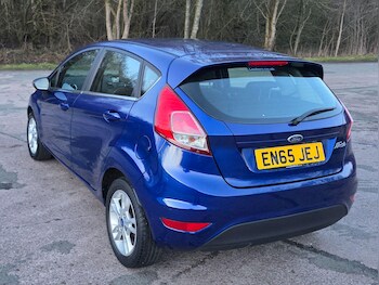 Used Ford Fiesta 2015 for sale - 77395685: Photo