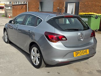 Used Vauxhall Astra 2013 for sale - 79720811: Photo