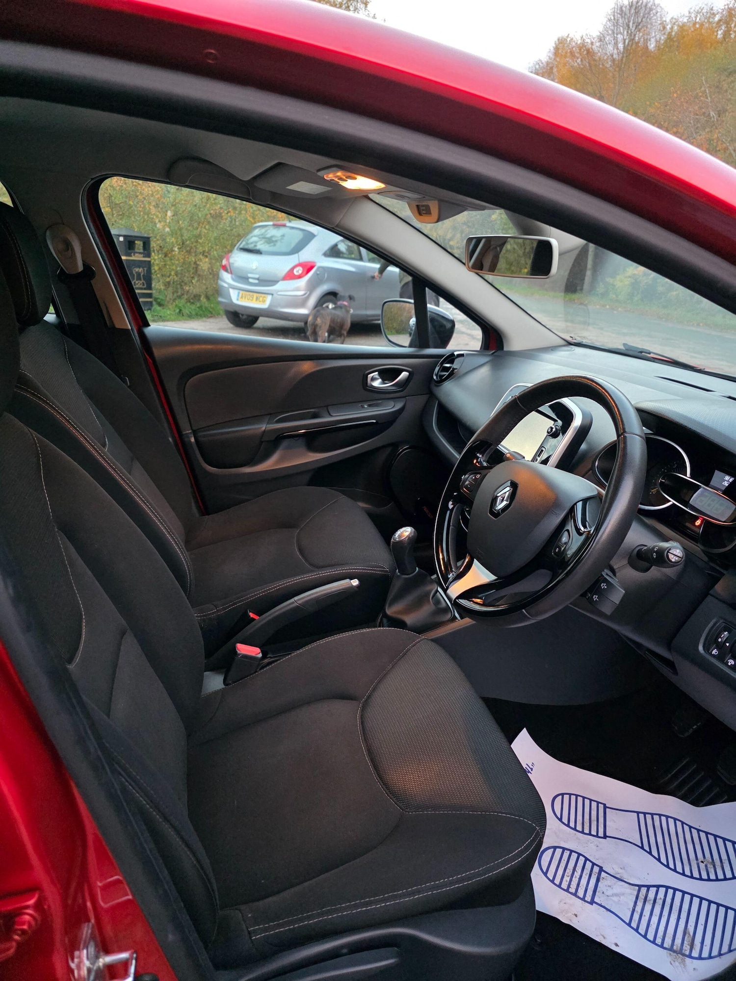 Used Renault Clio 2015 for sale - 77254032: Photo 11