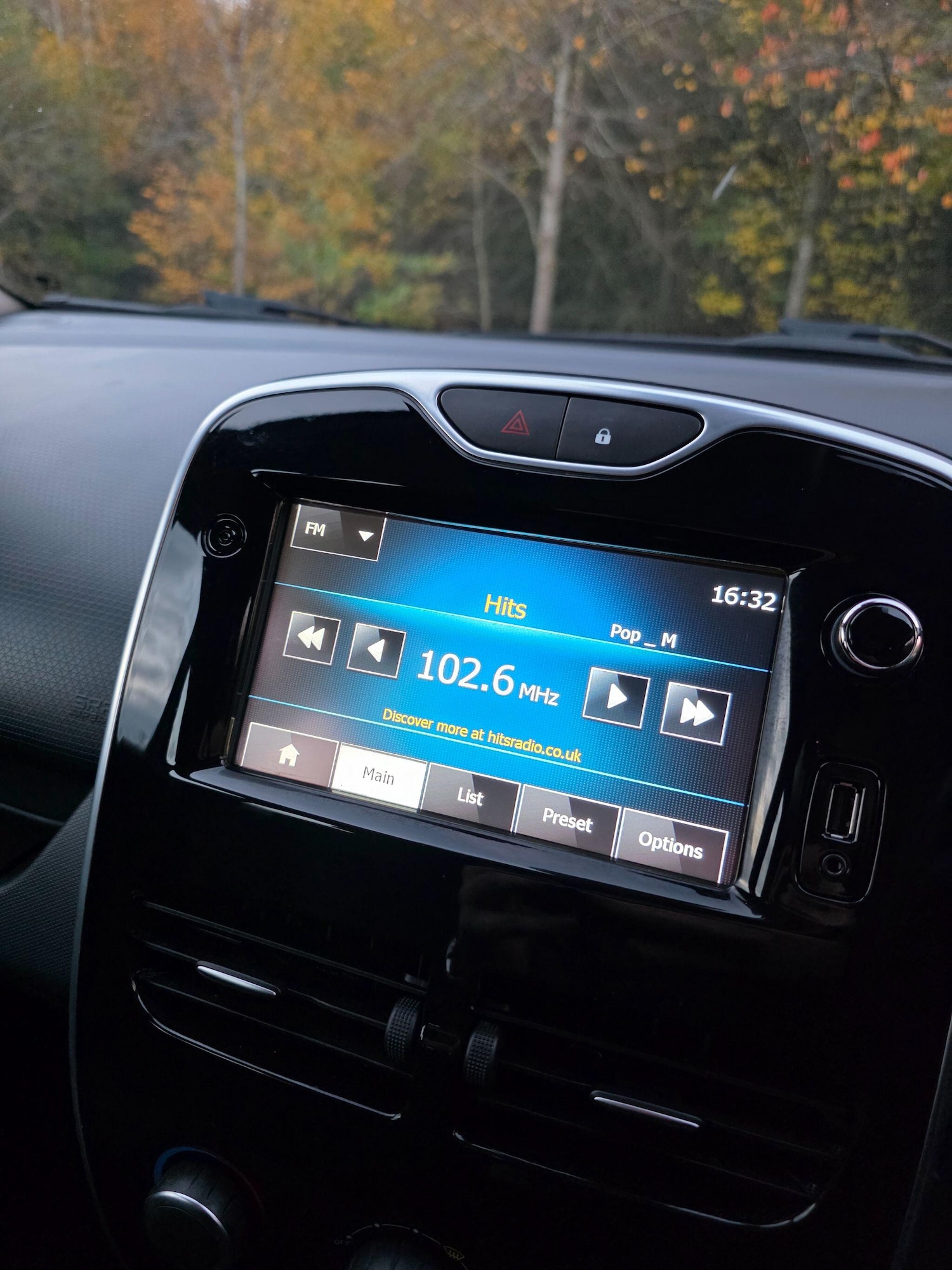 Used Renault Clio 2015 for sale - 77254032: Photo 16