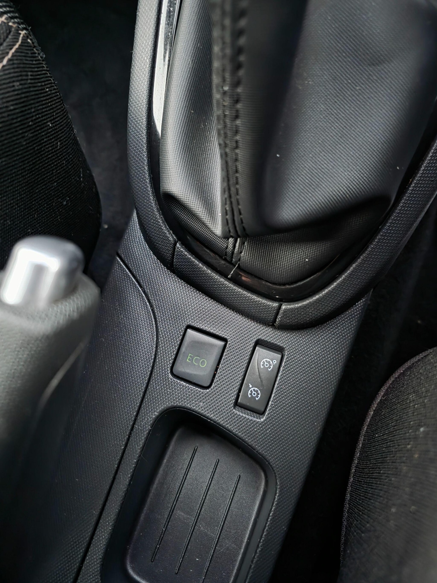 Used Renault Clio 2015 for sale - 77254032: Photo 20