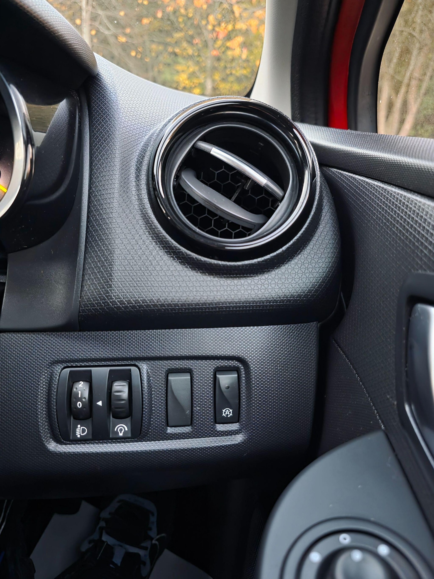 Used Renault Clio 2015 for sale - 77254032: Photo 22