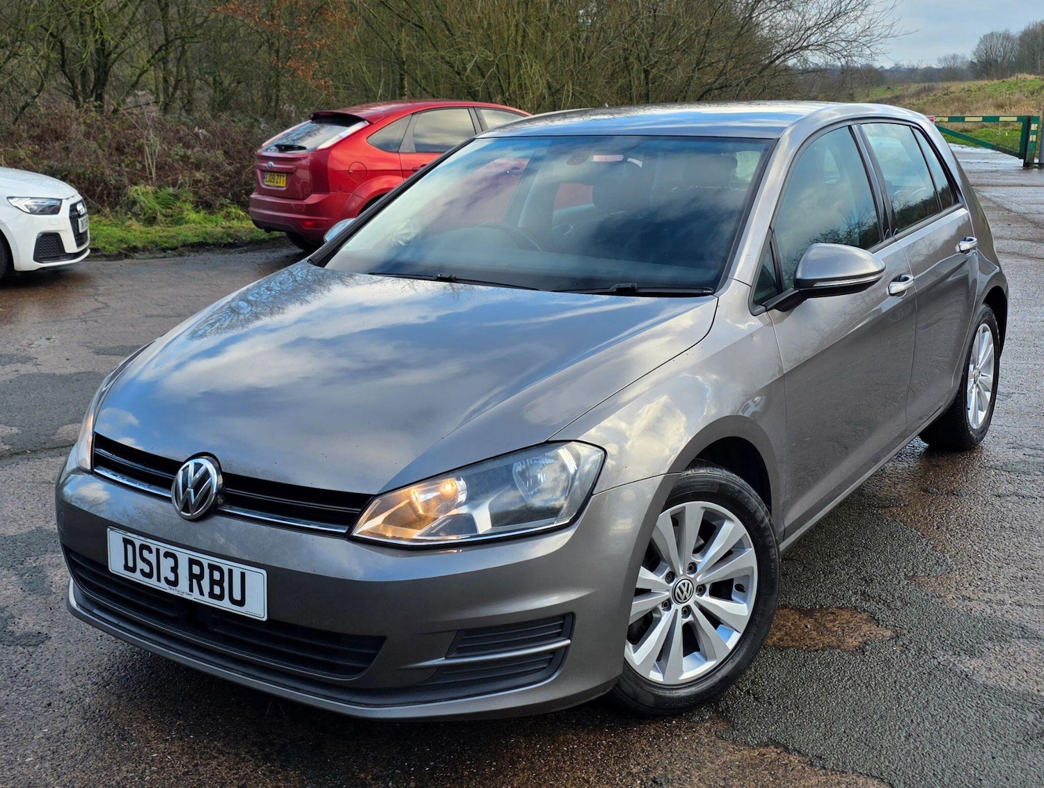 Used Volkswagen Golf 2013 for sale - 77278507: Photo 2