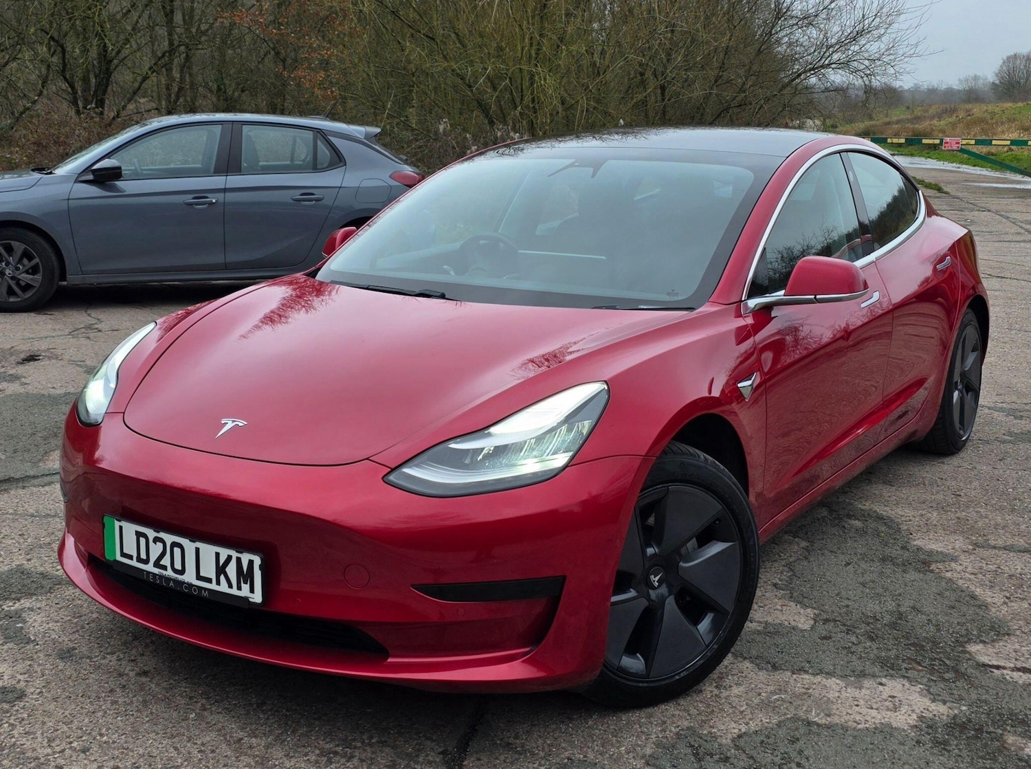 Used Tesla Model 3 2020 for sale - 77351732: Photo 2