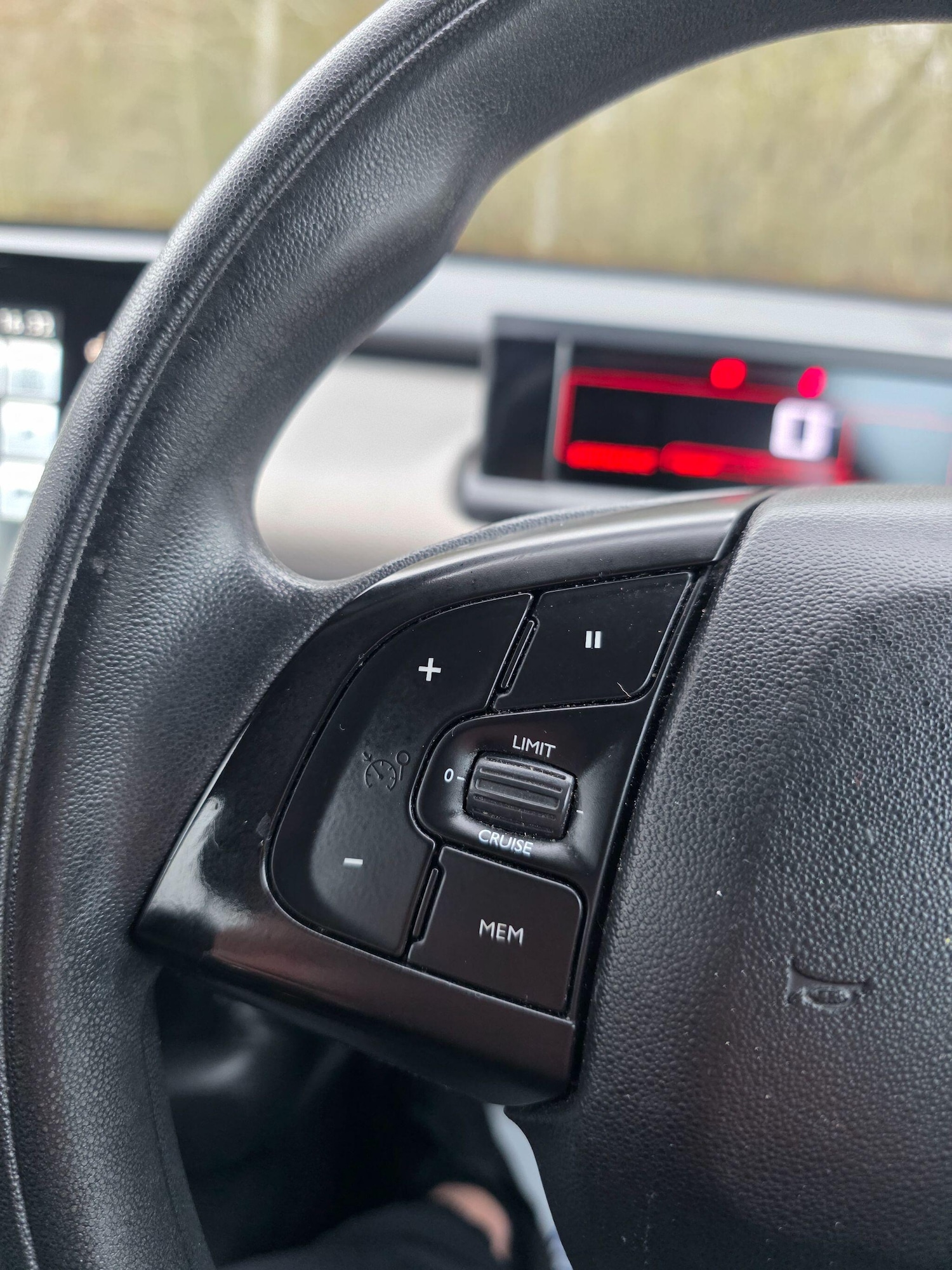 Used Citroen C4 Cactus 2015 for sale - 77883428: Photo 18