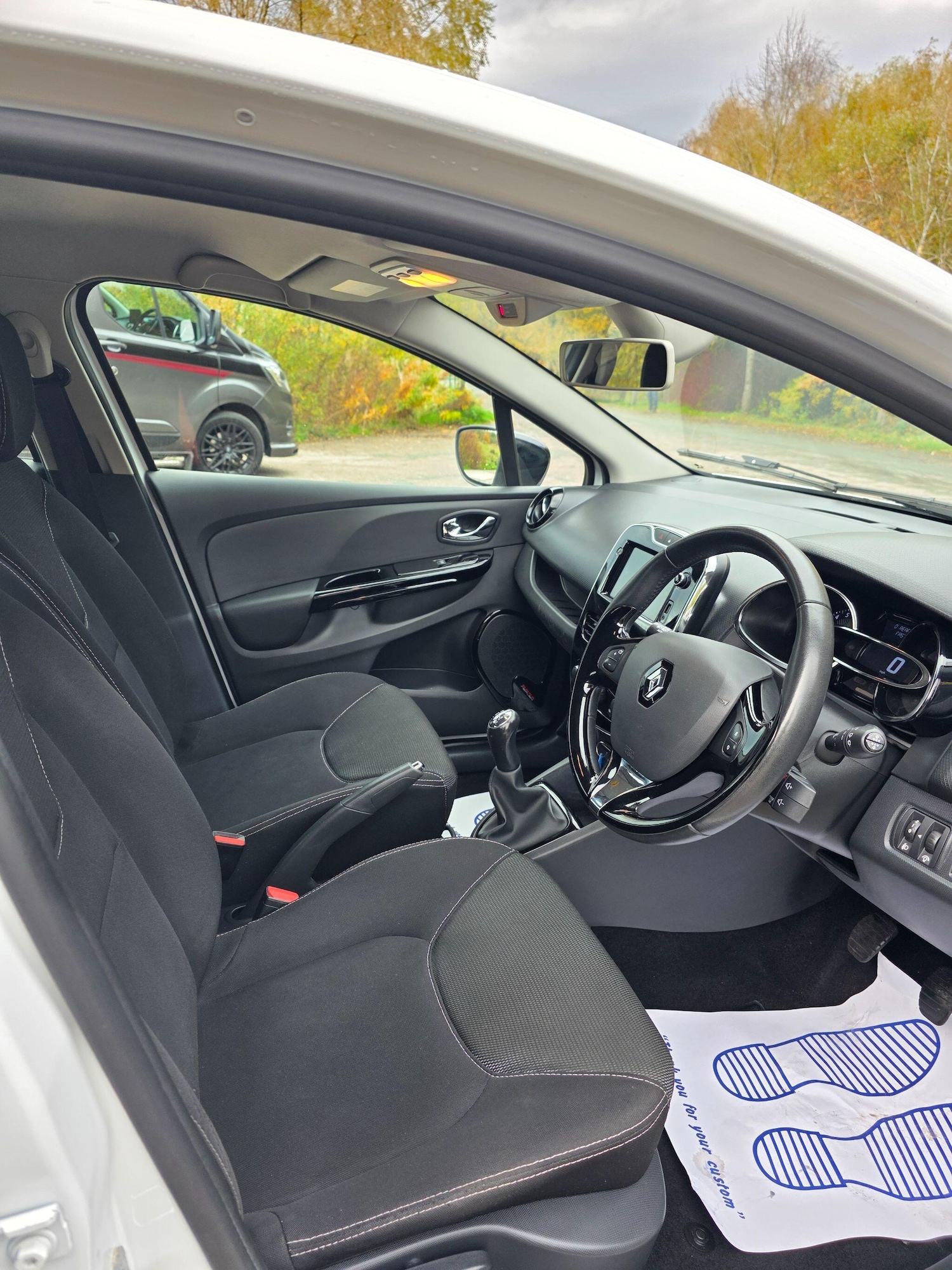 Used Renault Clio 2014 for sale - 77255575: Photo 11