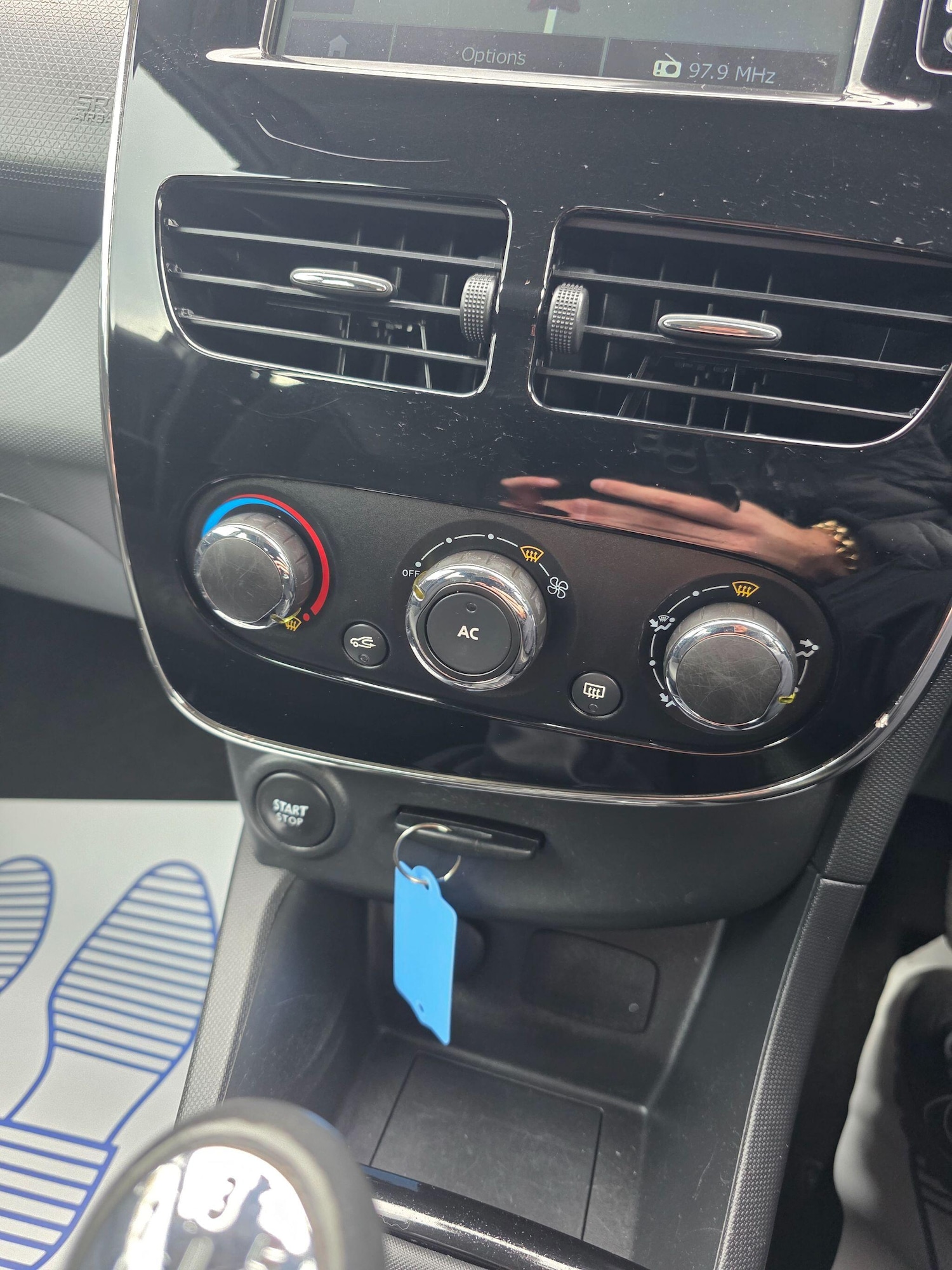 Used Renault Clio 2014 for sale - 77255575: Photo 18