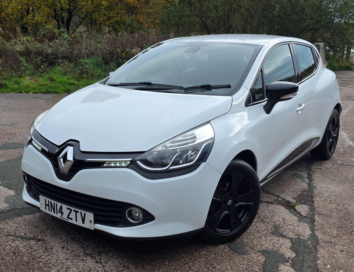 Used Renault Clio 2014 for sale - 77255575: Photo 2